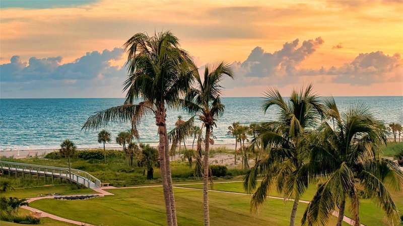 Players Club of Longboat Key... sunsets galore !