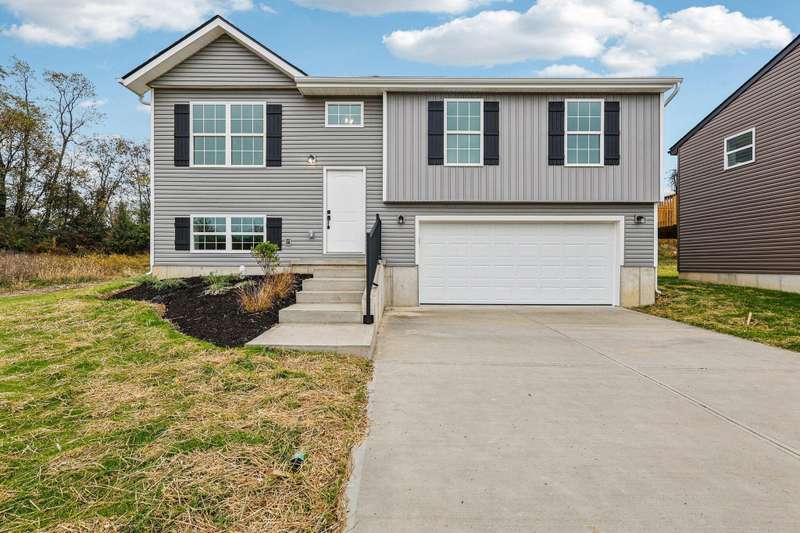 1-web-or-mls-Belmont Court-S0811-001