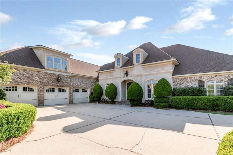 3 car garage