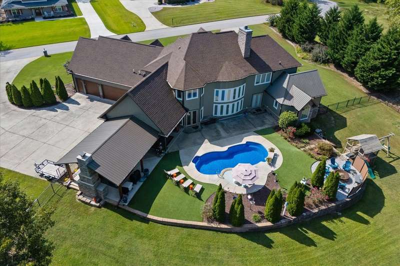 1.16 Acres - Heater, salt water pool