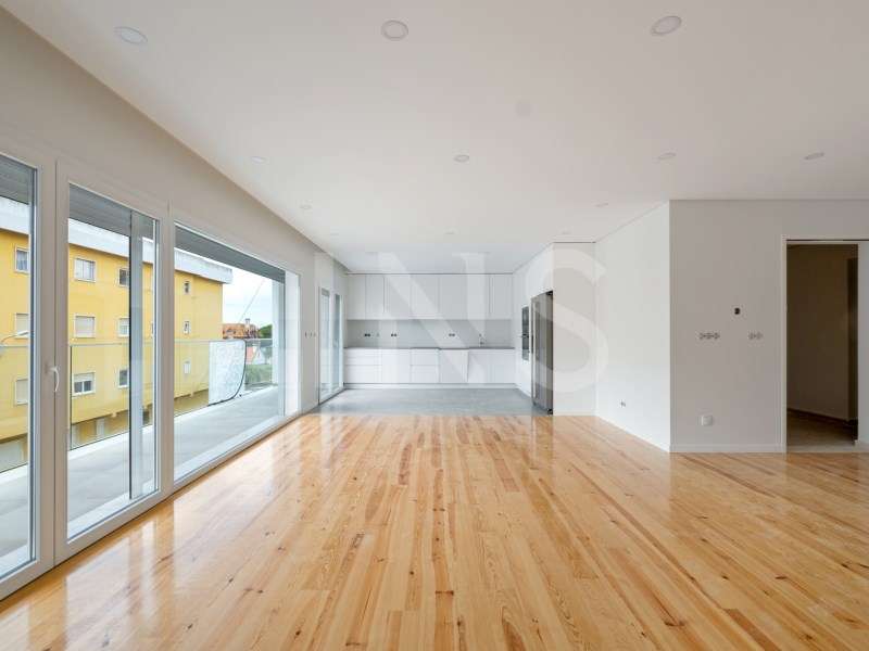 Apartamento T4 novo a estrear para venda em S?o Jo?o do Estoril, Cascais_sala
