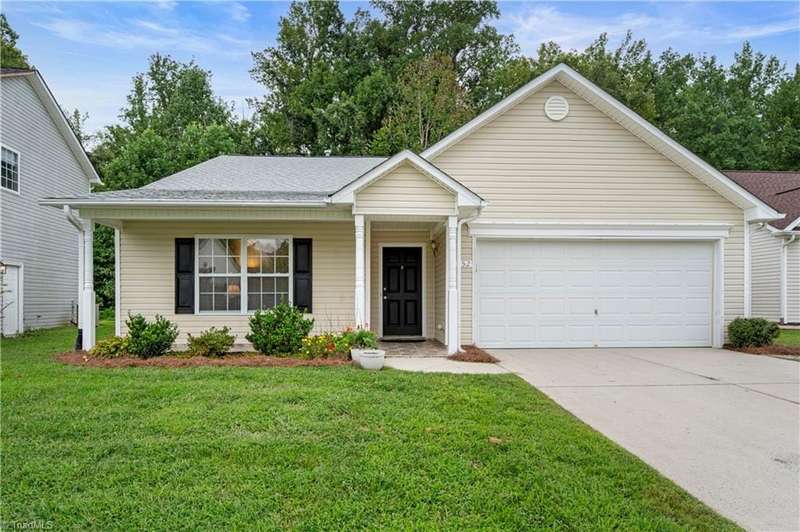 1652 Haversham Park Drive - welcome home!