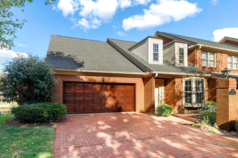 2113 Taborlake A