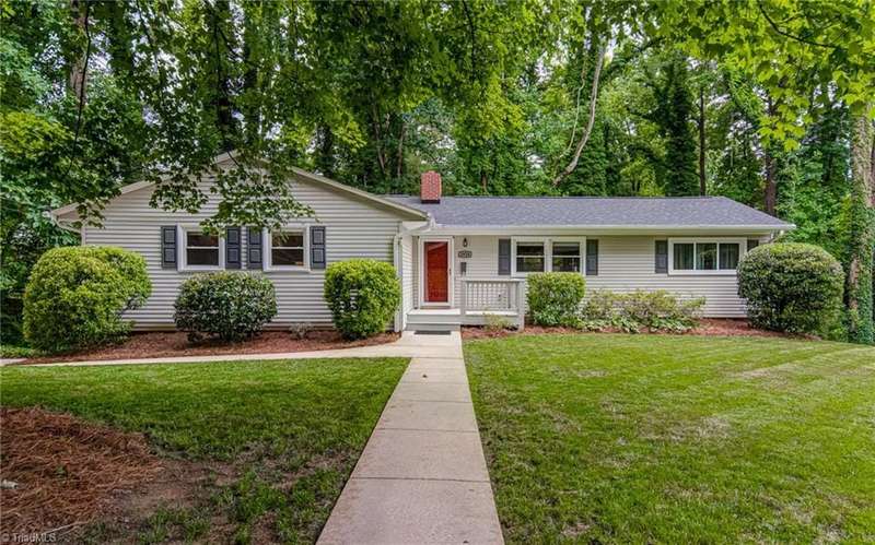 One-level living at 2828 Wesleyan Lane