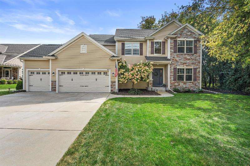 449 Lake Bluff Drive