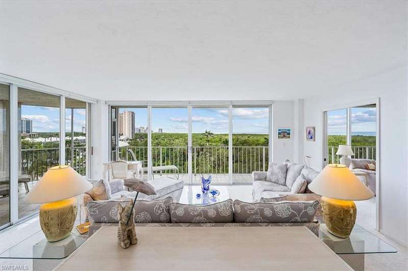 Living Area with gorgeous Gulf views