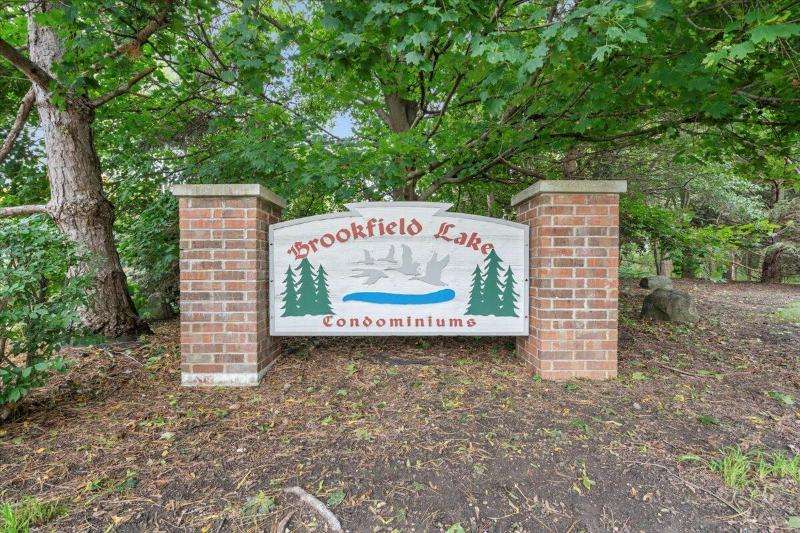 27-18600 Brookfield Lake Dr #53_00081