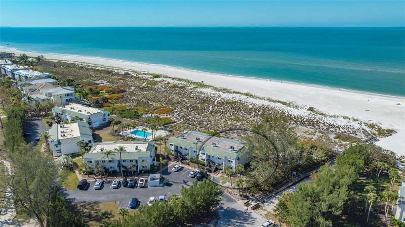 SEA PINES CONDO COMPLEX ON NORTH END OF LONGBOAT KEY