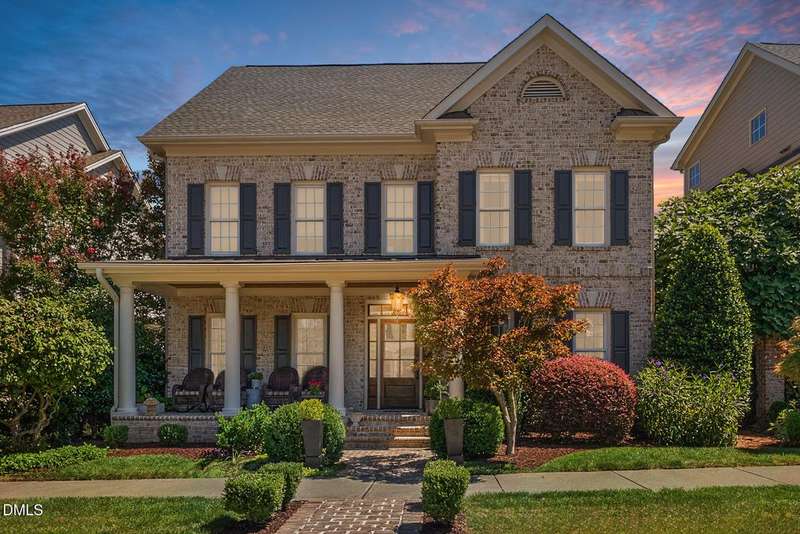 Welcome to 5030 Myrtle Oak in Amberly