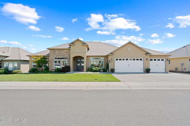7506 Lyons Ln-2