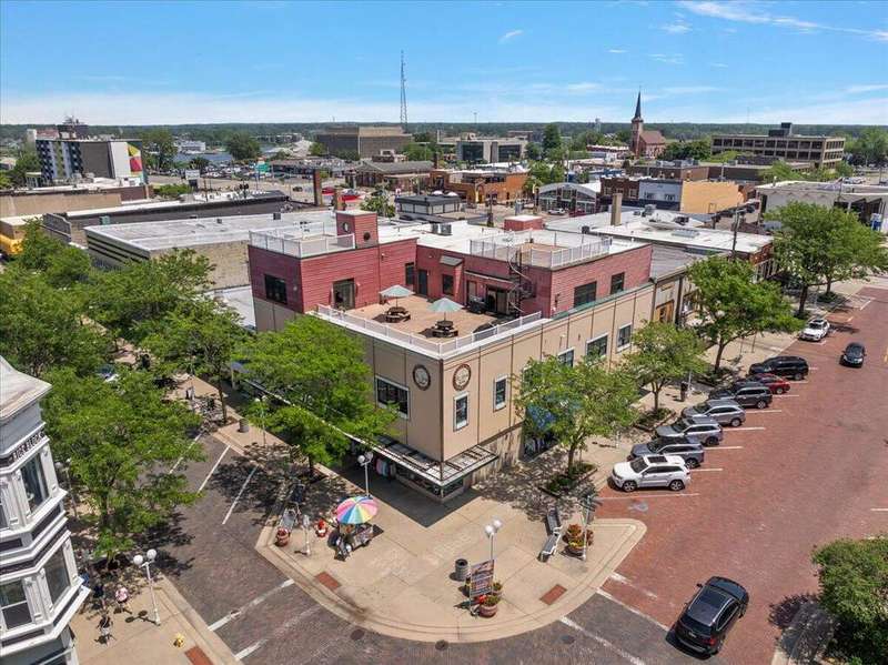 Amazing downtown St. Joseph location.