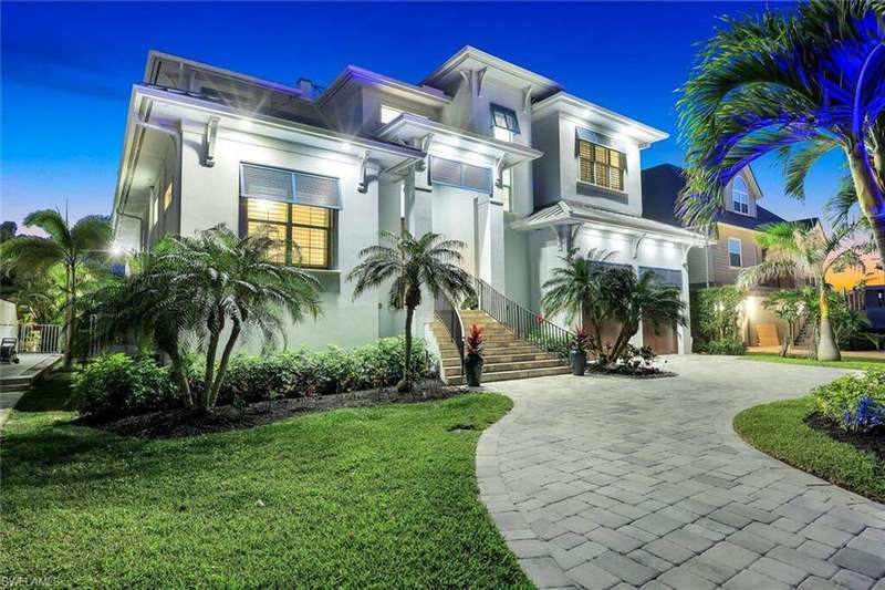 An Amazing home to Entertain Family and Friends.