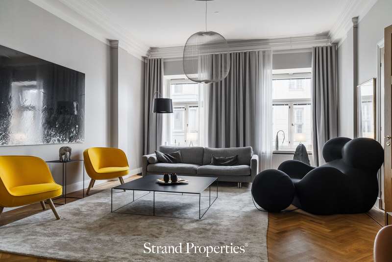 Kaunis 1882 rakennuksessa oleva asunto