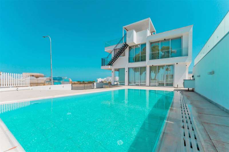 Seaside Living Image