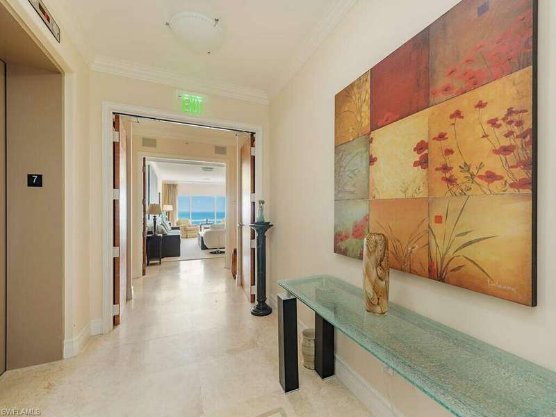 Corridor with crown molding