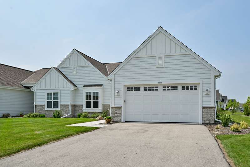Cypress Unit - 3 bed 2 bath!