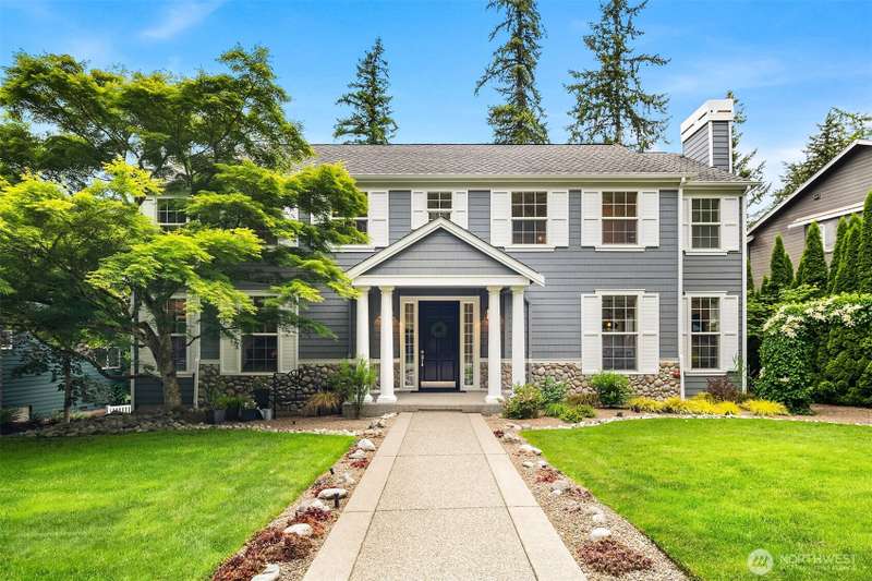 A rare gem in Highland Creek Estates!