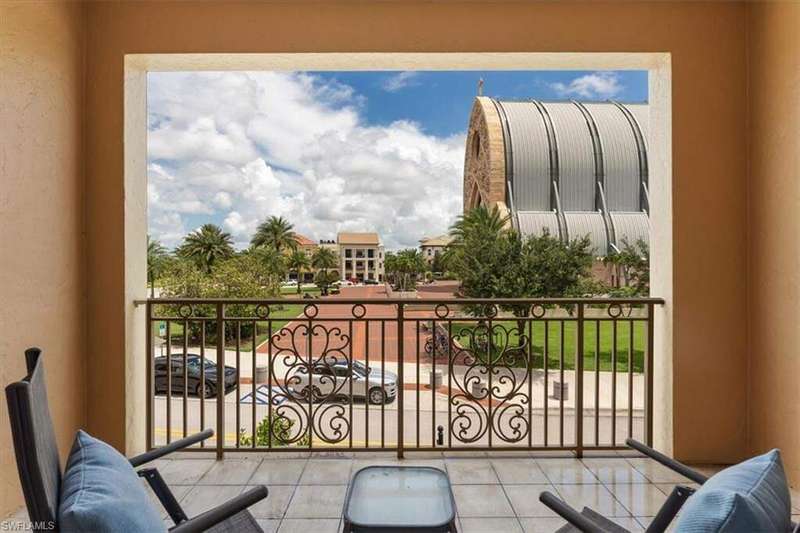 Luxury 2BR/2BA Condo on Town Center Circle