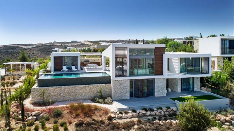 Luxury Golf living Image