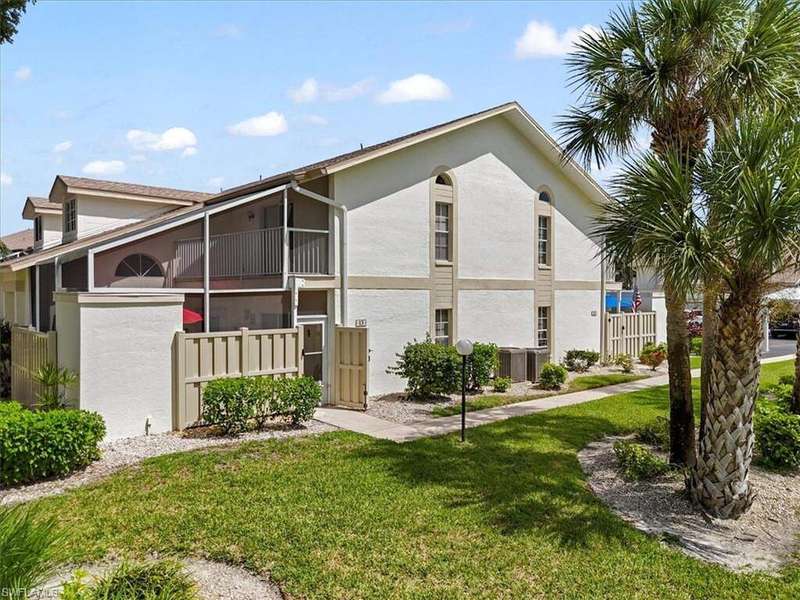 View of front of property featuring stucco siding