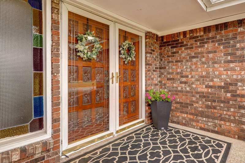 1206 Parkway Dr-5