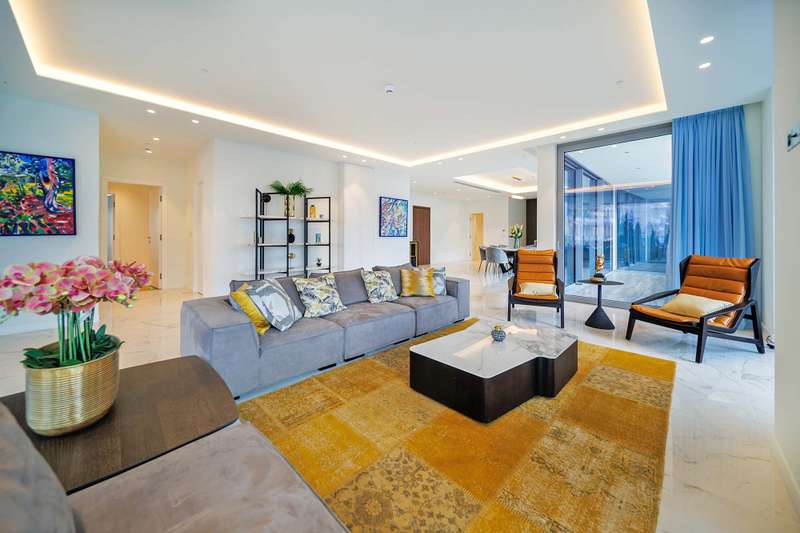 Iconic Beachfront Whole Floor Flat image