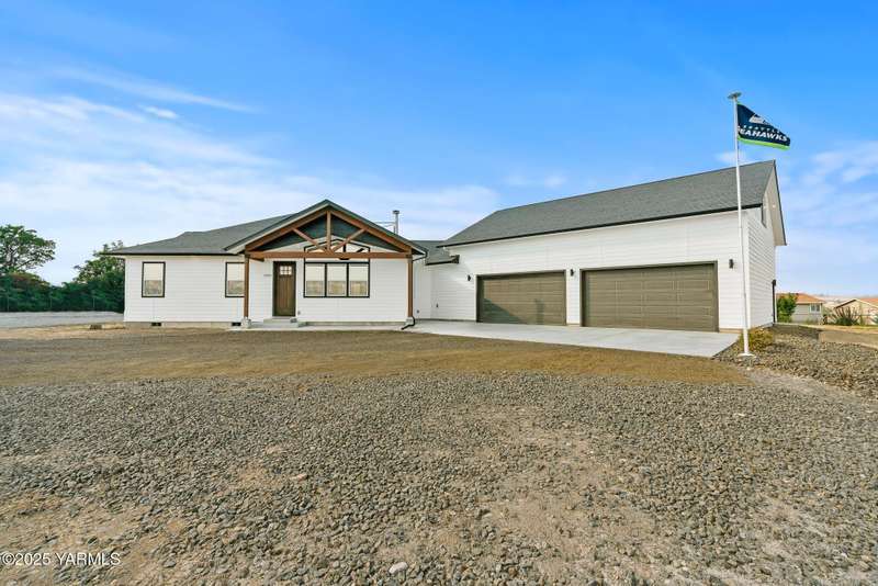 12907 Douglas Rd