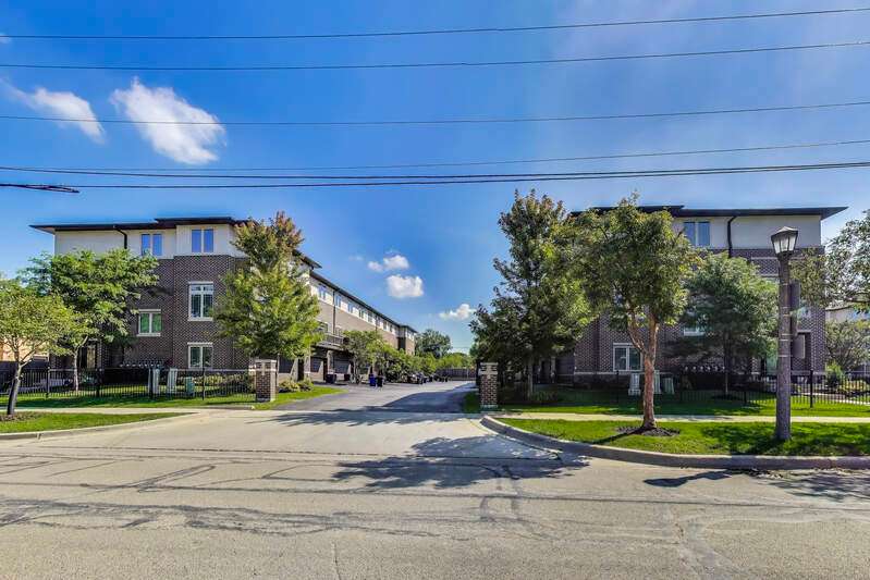Common courtyard setting. 37 Forest is the furthes