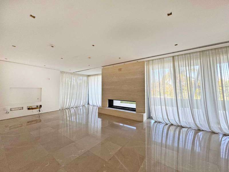 Lavish Luxury Residence  Image