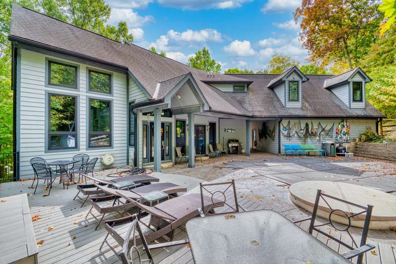 6099 Cabin Creek East