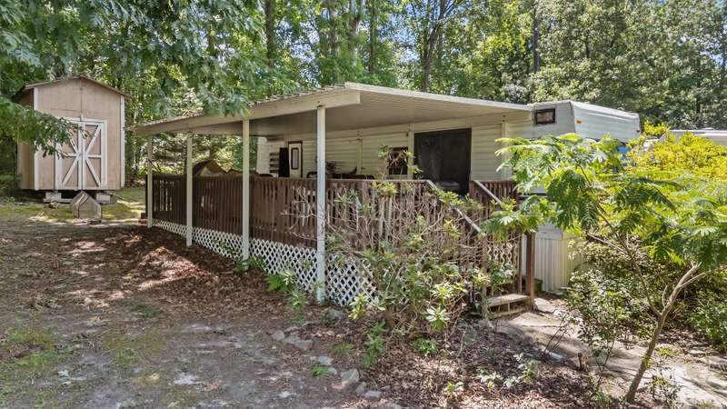 Welcome to 103 Big Horn Drive!