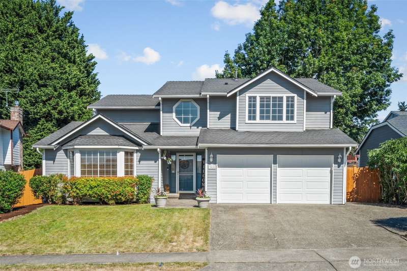 Don't miss this amazing opportunity to own this 5 bedroom, 3 bathrooms with powder room on the main in Shilo Manor in NE Tacoma.