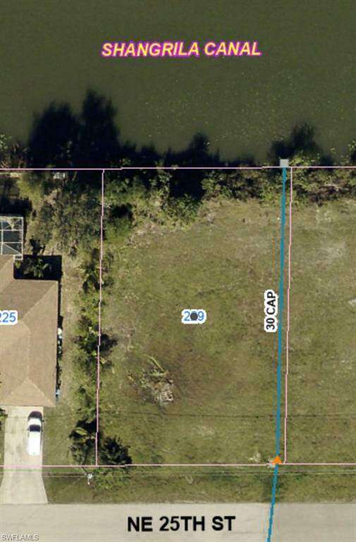 Fresh Water Vacant Lot in NE 6 Cape Coral