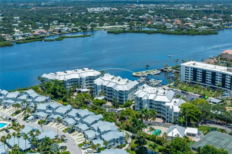 1260 Dolphin Bay Way, unit 203