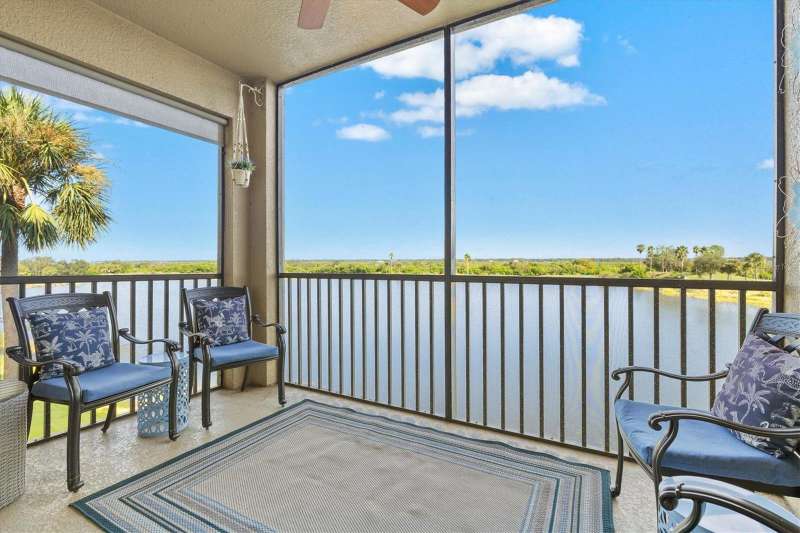 Water view from lanai