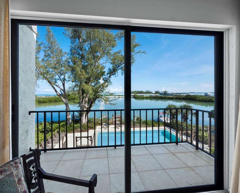 Can you just imagine waking to this view everyday?!