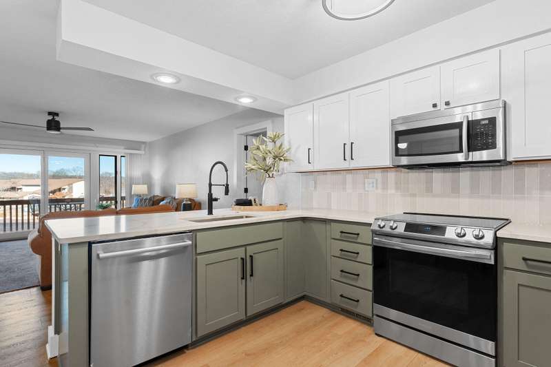 1701 Paradise Landing