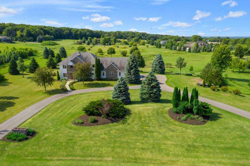 W4344 Carl Drive-66