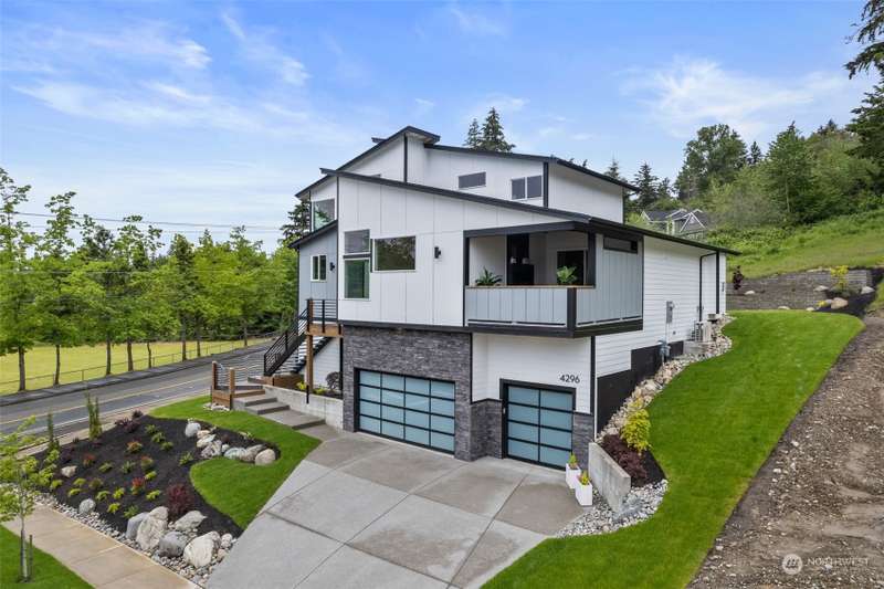 Buyer to verify all information to their satisfaction. Phase I & Phase II outlines are for marketing purposes and are approximate