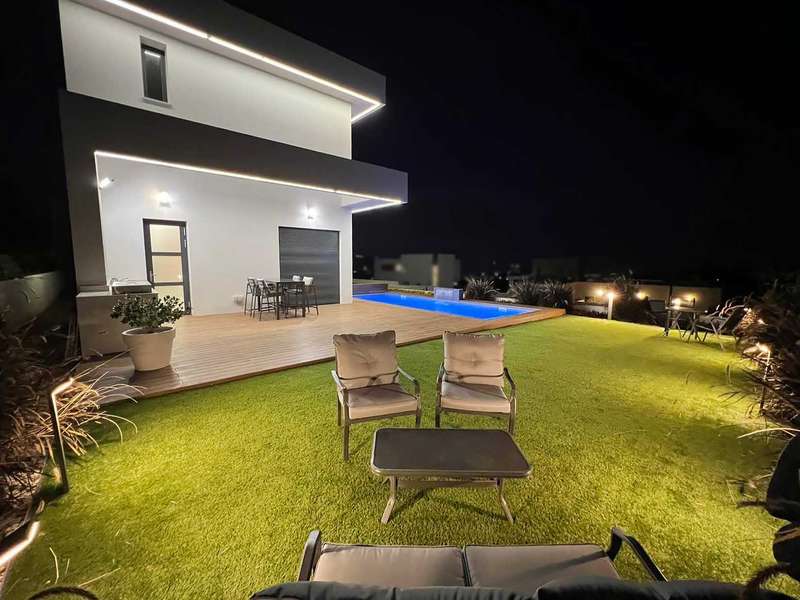 Modern Sophisticated House Image