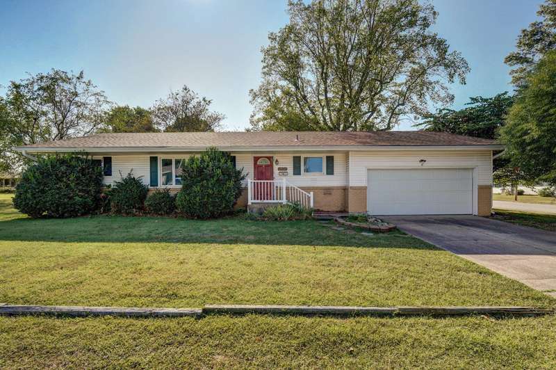 1303 David Rd-1