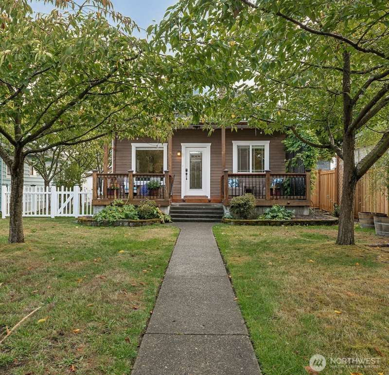 5211 Winnifred offers all the updates! Freshly remodeled- NEW roof, NEW re-lined sewer line, fully updated kitchen & baths, LVP flooring & MORE!!