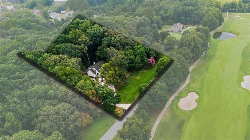 5116 Hedrick overlooks the GCC Farm course