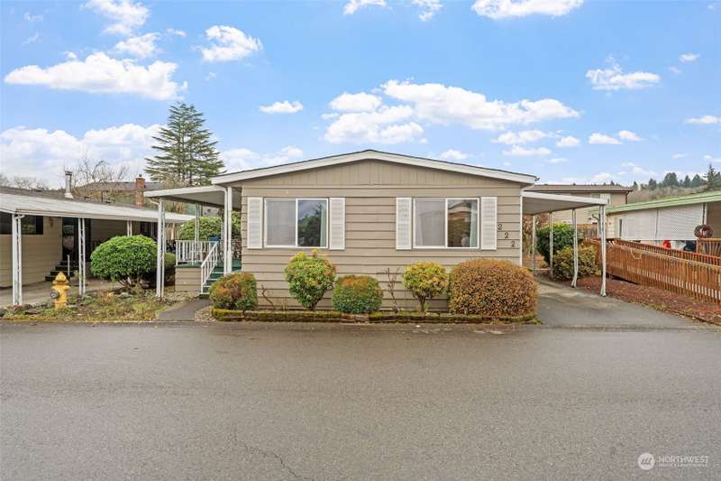 Welcome to the highly desirable gated community of Rio Verde. 2 Bedrooms, 2 Bathrooms and 1,248 square feet of living space.