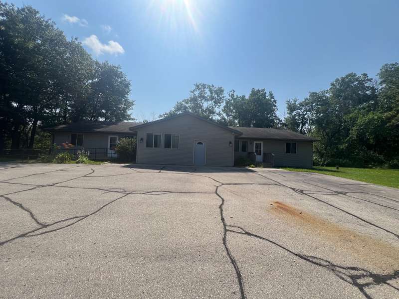 8.23 Stunning Acres