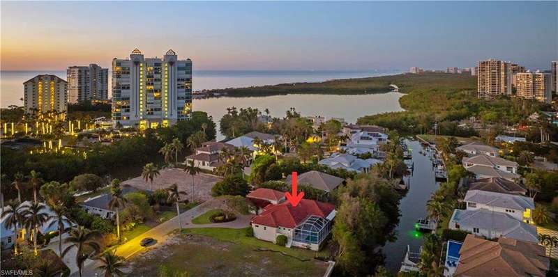 Aerial View over 5106 Seahorse Avenue, Seagate and Park Shore