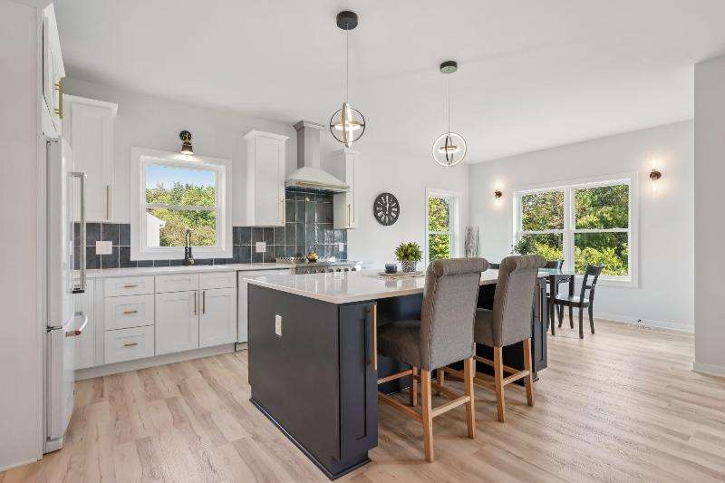 Kitchen with Island