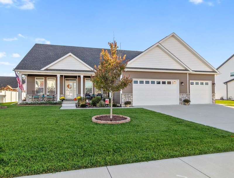 Facetune_20-10-2025-19-54-17