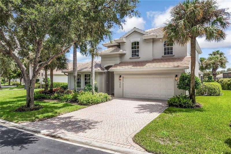 Welcome Home to this Charming King Fisher Floor Plan located in Laurel Meadow of Shadow Wood at the Brooks!
