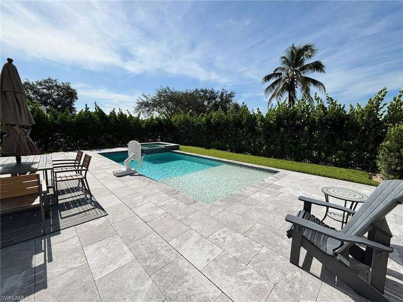 Private pool with sun shelf, fully fenced.